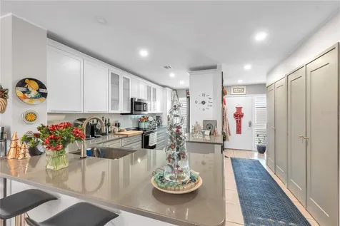 1650 1st Avenue W Bradenton FL 34205