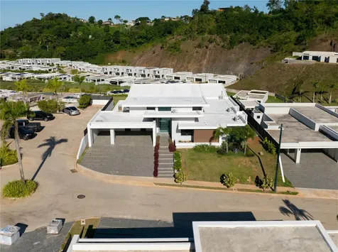 Monte Azul Monteazul Guaynabo PR 00969