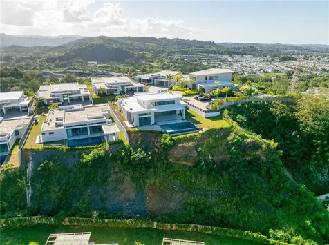 Monte Azul Monteazul Guaynabo PR 00969