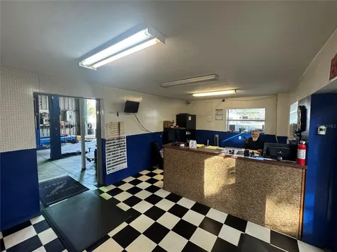 15050 NE Us Highway 301 Waldo FL 32694