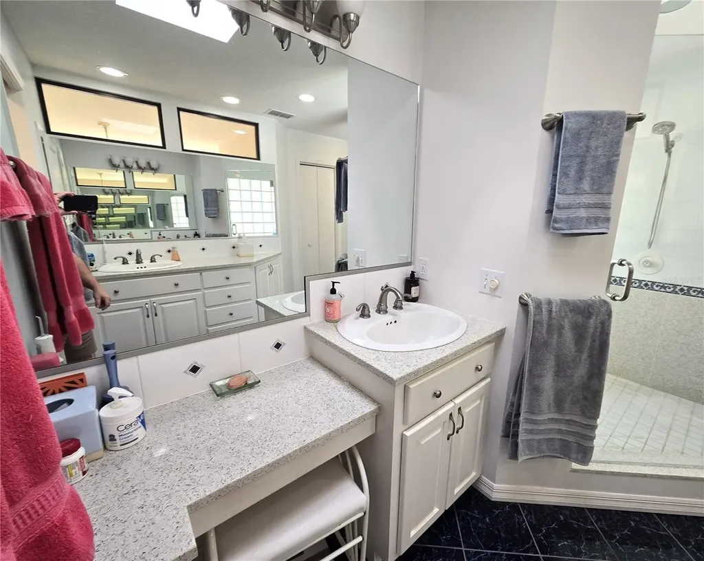 6121 S Sunway Point Floral City FL 34436