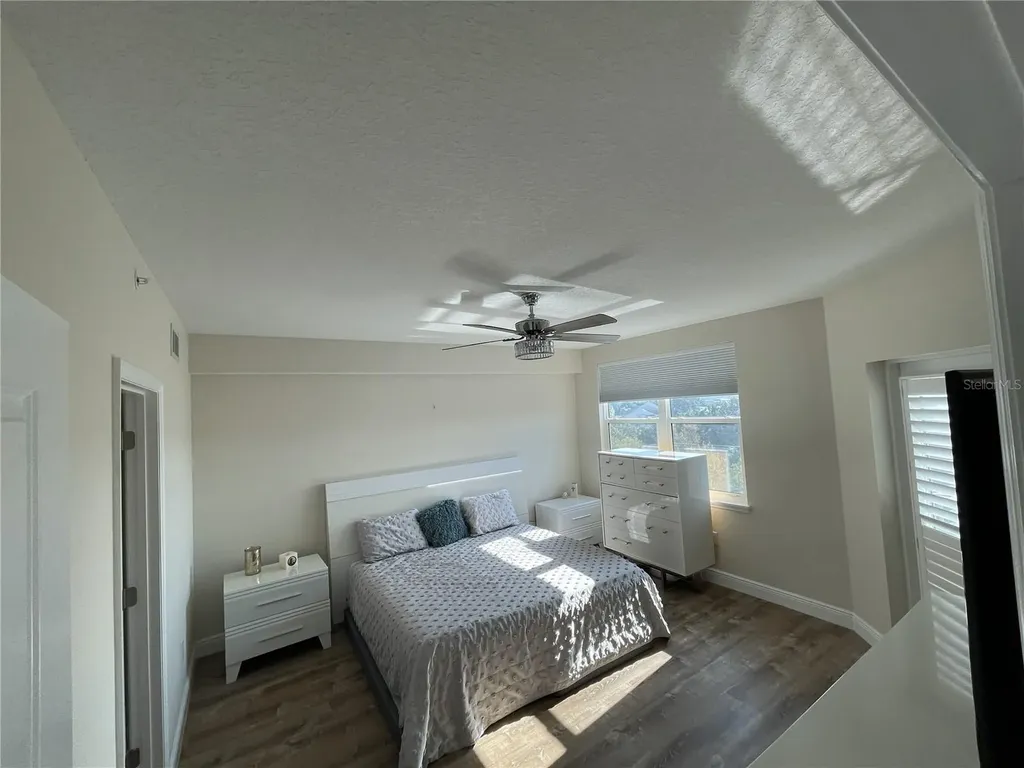 960 Starkey Road Largo FL 33771