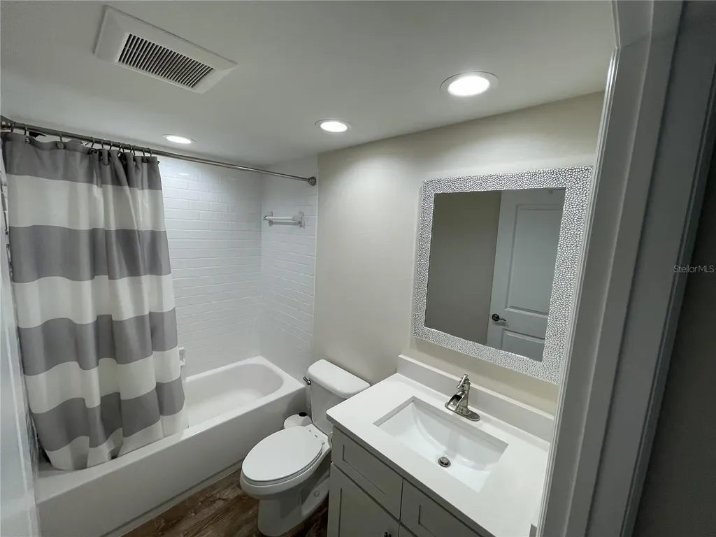 960 Starkey Road Largo FL 33771