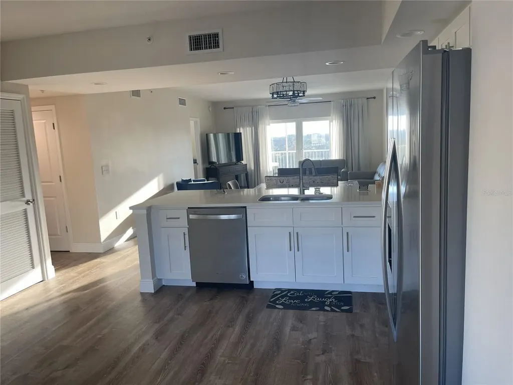 960 Starkey Road Largo FL 33771