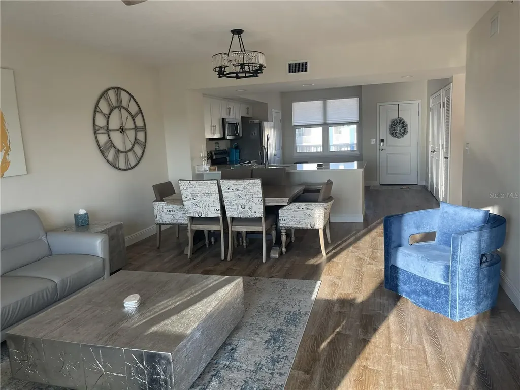 960 Starkey Road Largo FL 33771