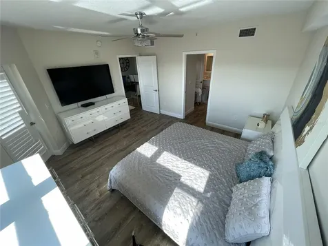 960 Starkey Road Largo FL 33771