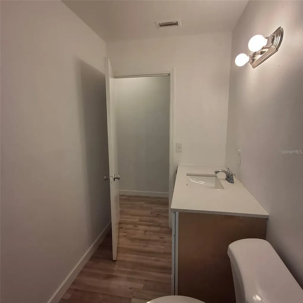 444 Sunnyview Circle Orlando FL 32810