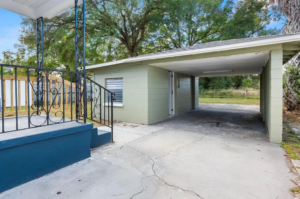 3512 N 15th Street Tampa FL 33605