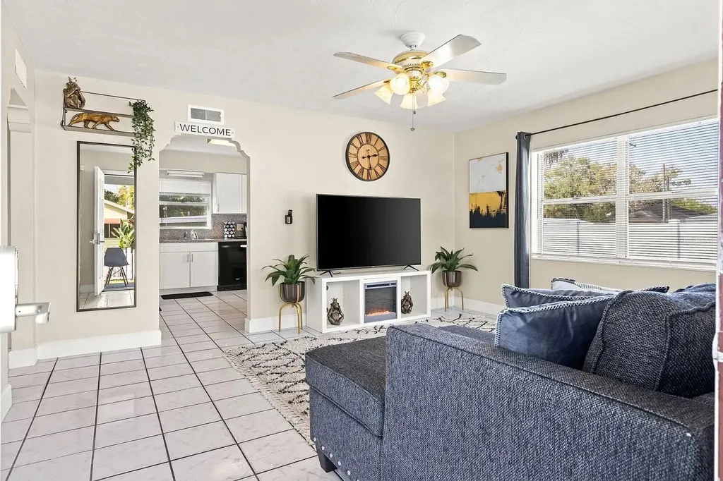 3512 N 15th Street Tampa FL 33605