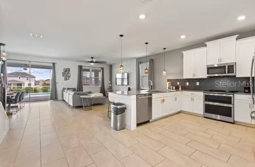9298 Sommerset Hills Drive Davenport FL 33896