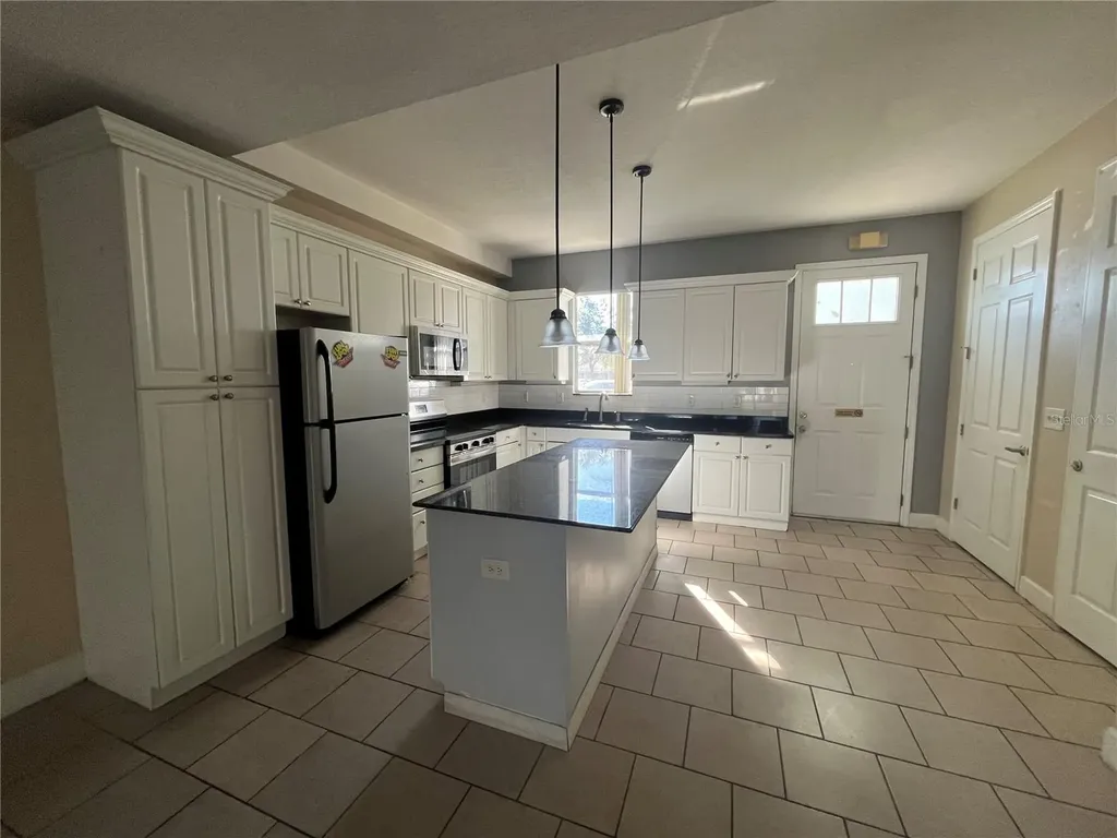 2013 Grand Oak Drive Kissimmee FL 34744