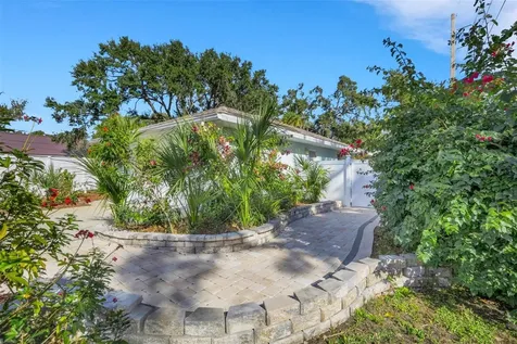4557 Worcester Road Sarasota FL 34231