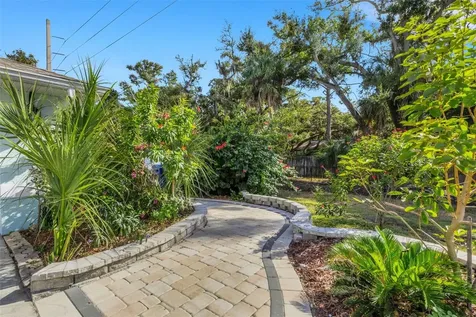 4557 Worcester Road Sarasota FL 34231