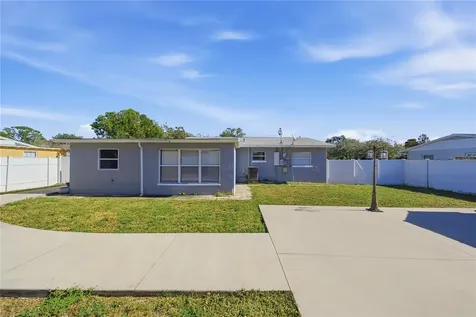 7210 Drive Martin Luther King Jr Street N St Petersburg FL 33702