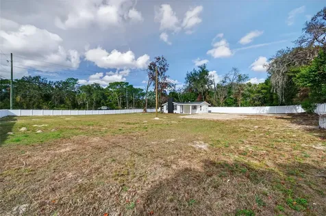 17352 Us Highway 41 Spring Hill FL 34610