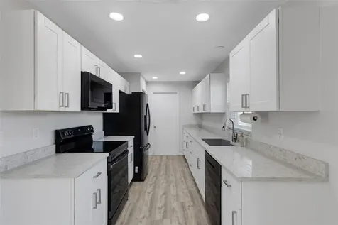 2057 Linwood Drive Sarasota FL 34232