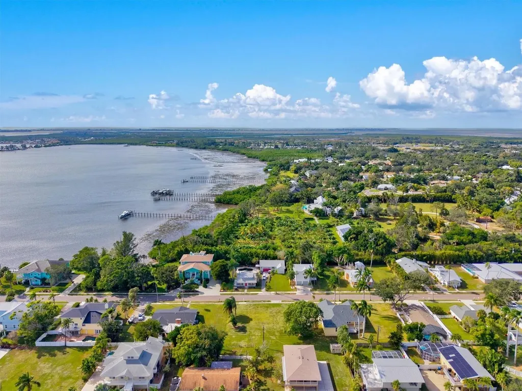 511 84th Street NW Bradenton FL 34209