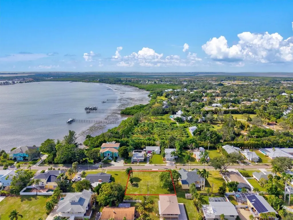 511 84th Street NW Bradenton FL 34209