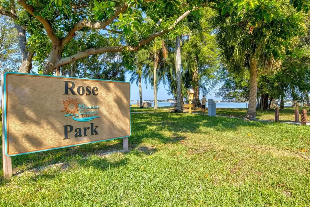 511 84th Street NW Bradenton FL 34209