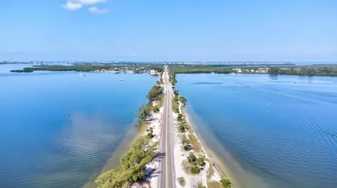 511 84th Street NW Bradenton FL 34209