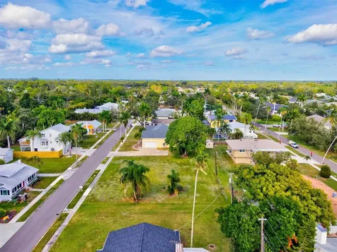 511 84th Street NW Bradenton FL 34209