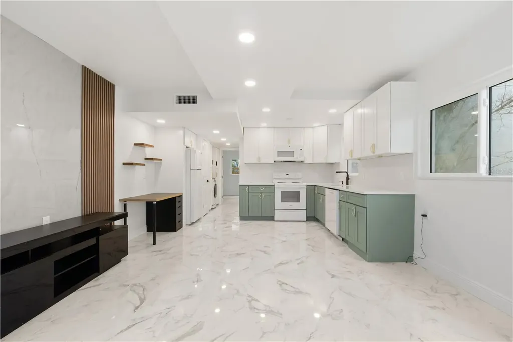 3675 Gulf Boulevard St Pete Beach FL 33706