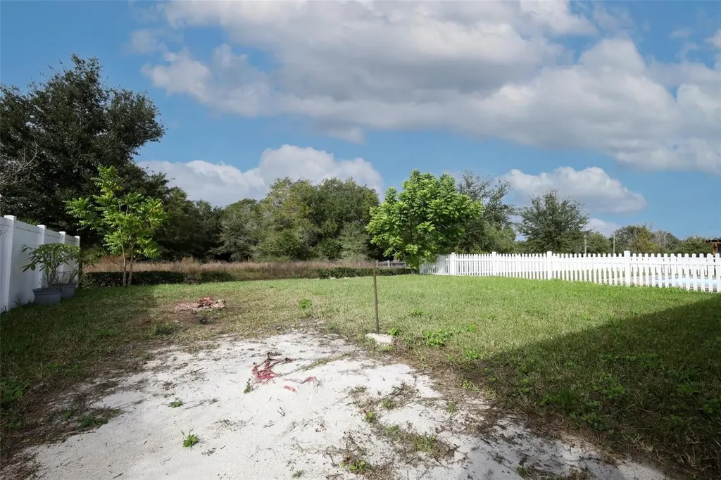 1864 Green Dragon Drive St Cloud FL 34771