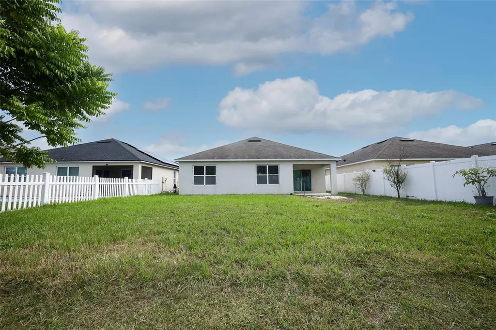 1864 Green Dragon Drive St Cloud FL 34771
