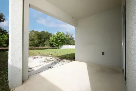 1864 Green Dragon Drive St Cloud FL 34771