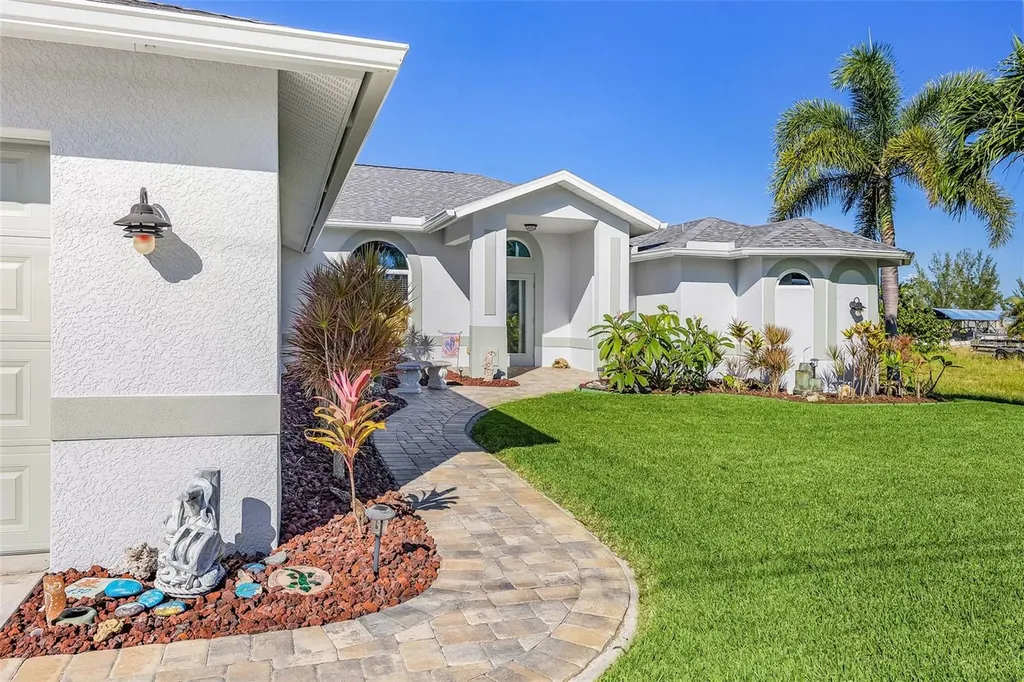 430 NW 39th Avenue Cape Coral FL 33993