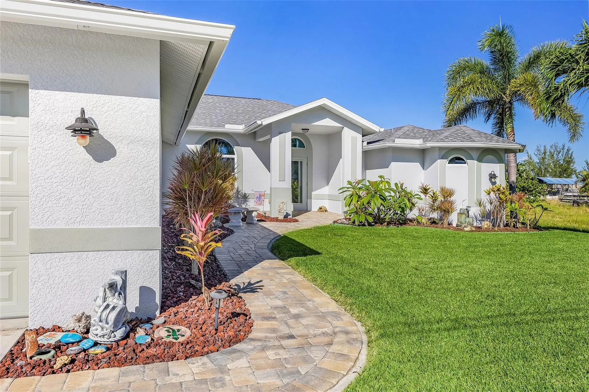 430 NW 39th Avenue Cape Coral FL 33993