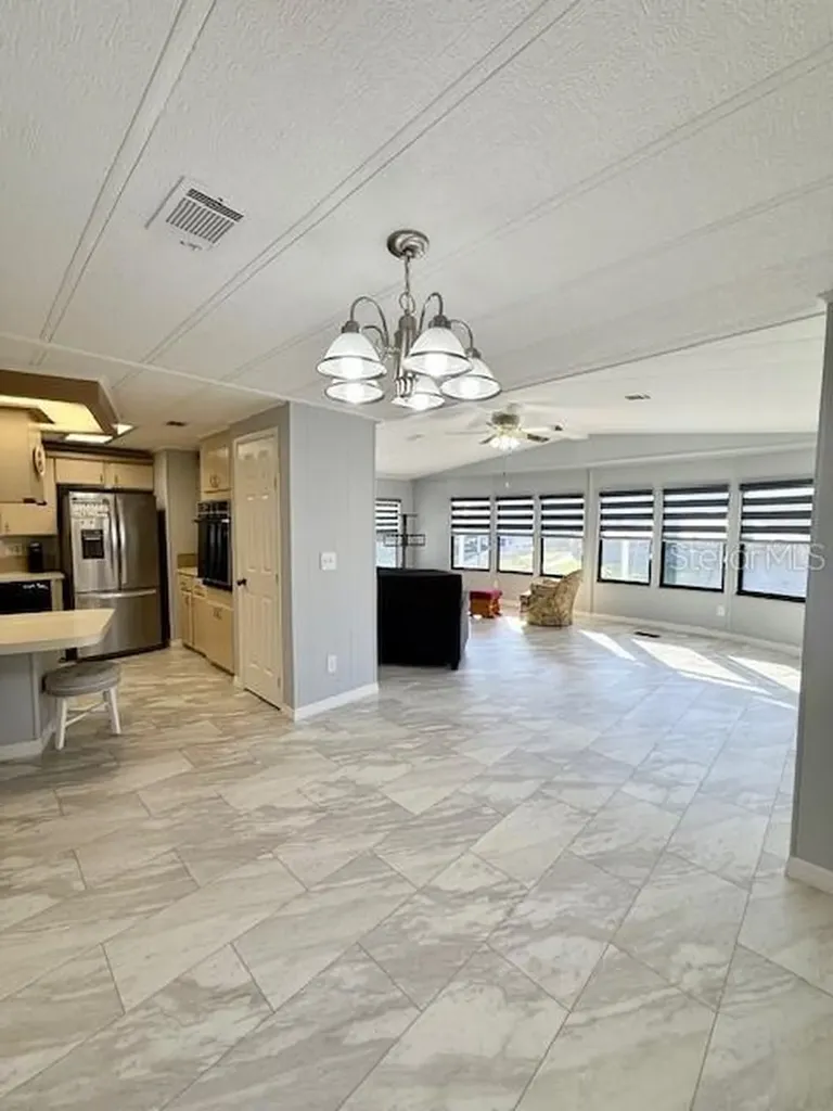 1011 Elizabeth Lane Lakeland FL 33809