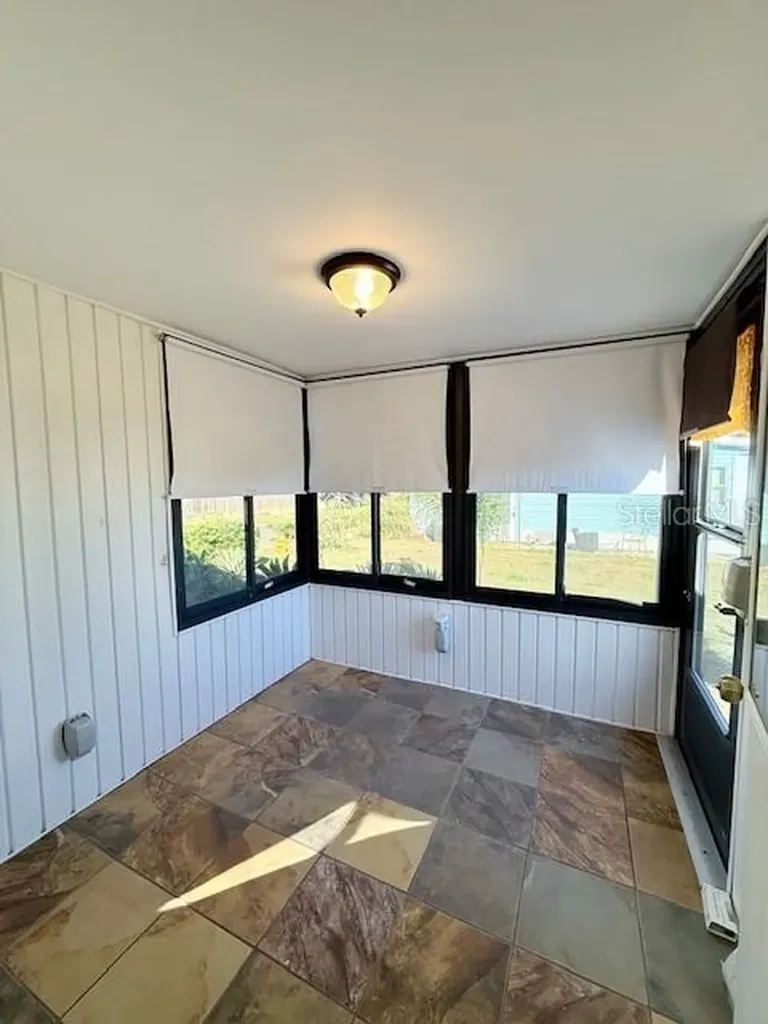 1011 Elizabeth Lane Lakeland FL 33809