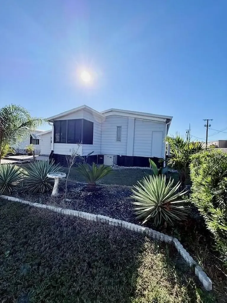 1011 Elizabeth Lane Lakeland FL 33809