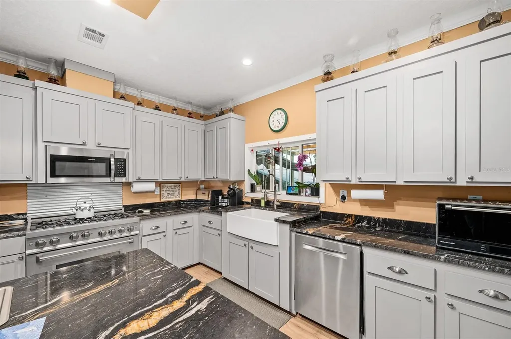 23016 NW 102nd Avenue Alachua FL 32615