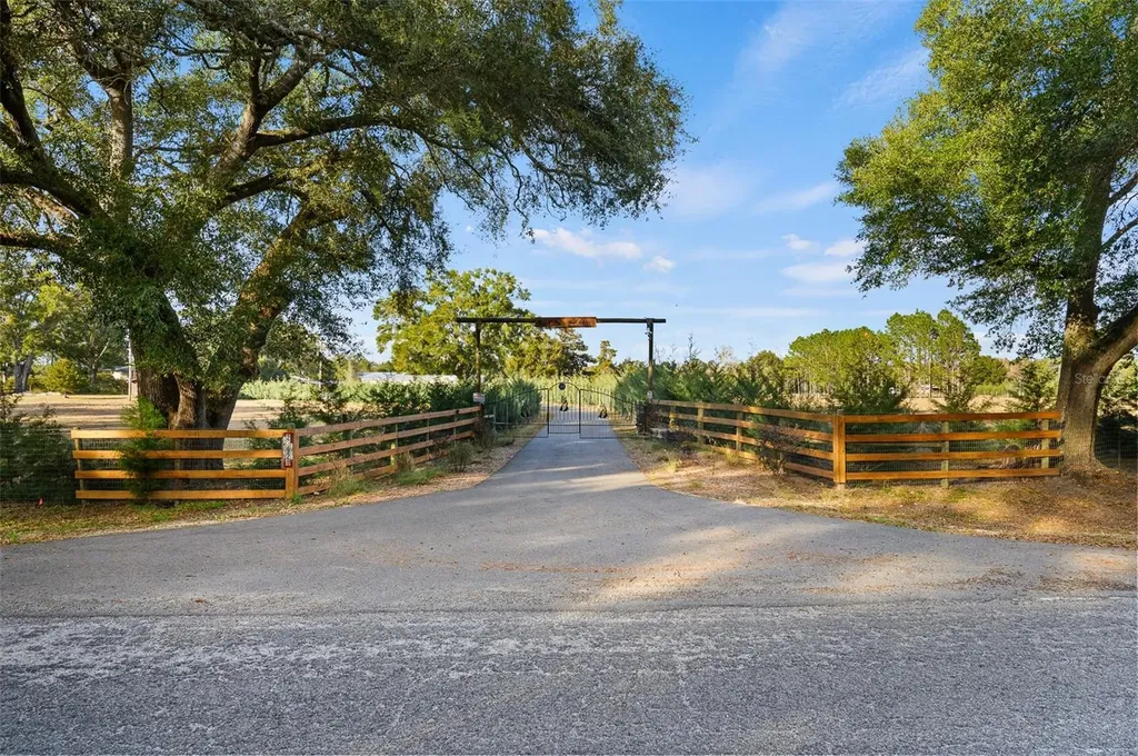 23016 NW 102nd Avenue Alachua FL 32615