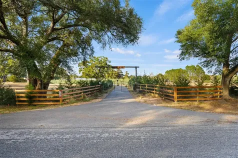 23016 NW 102nd Avenue Alachua FL 32615