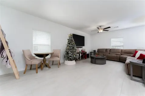 13310 Woodworth Way Riverview FL 33579