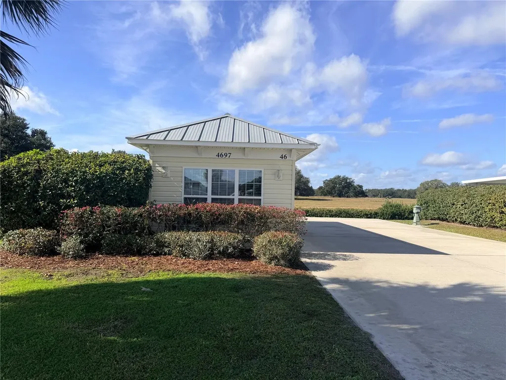 4697 SE 94th Avenue Webster FL 33597