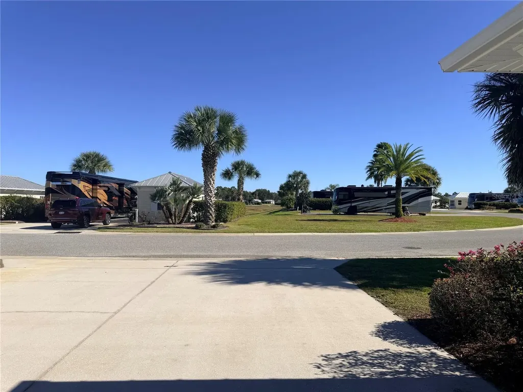 4697 SE 94th Avenue Webster FL 33597