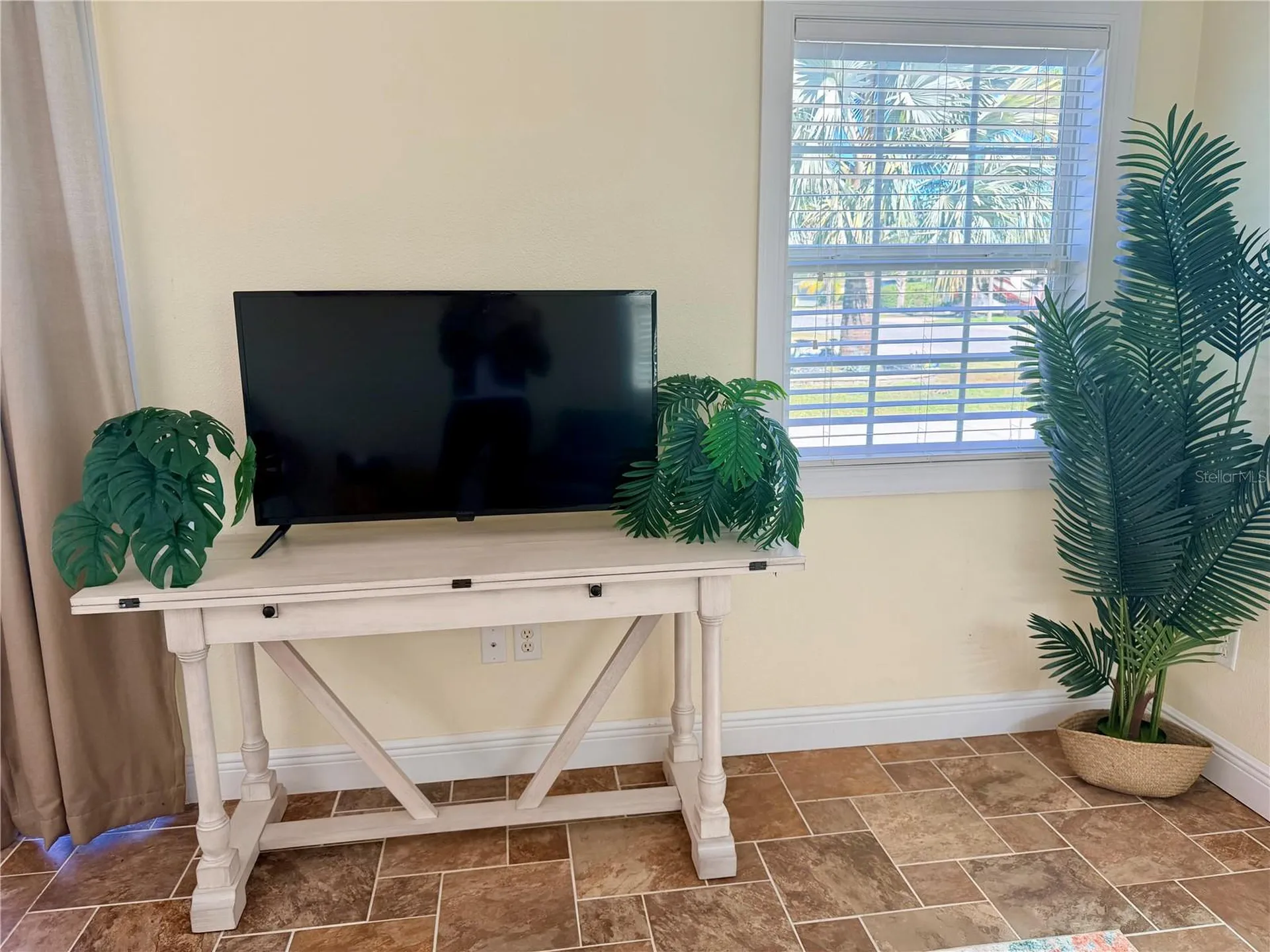 4697 SE 94th Avenue Webster FL 33597