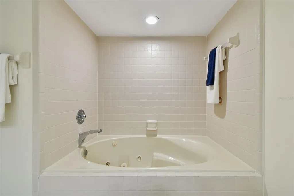 1586 Gulf Boulevard Clearwater Beach FL 33767