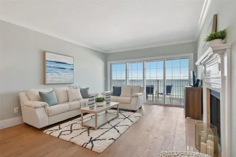 1586 Gulf Boulevard Clearwater Beach FL 33767
