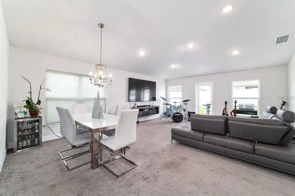 4427 NW 2nd Court Ocala FL 34475