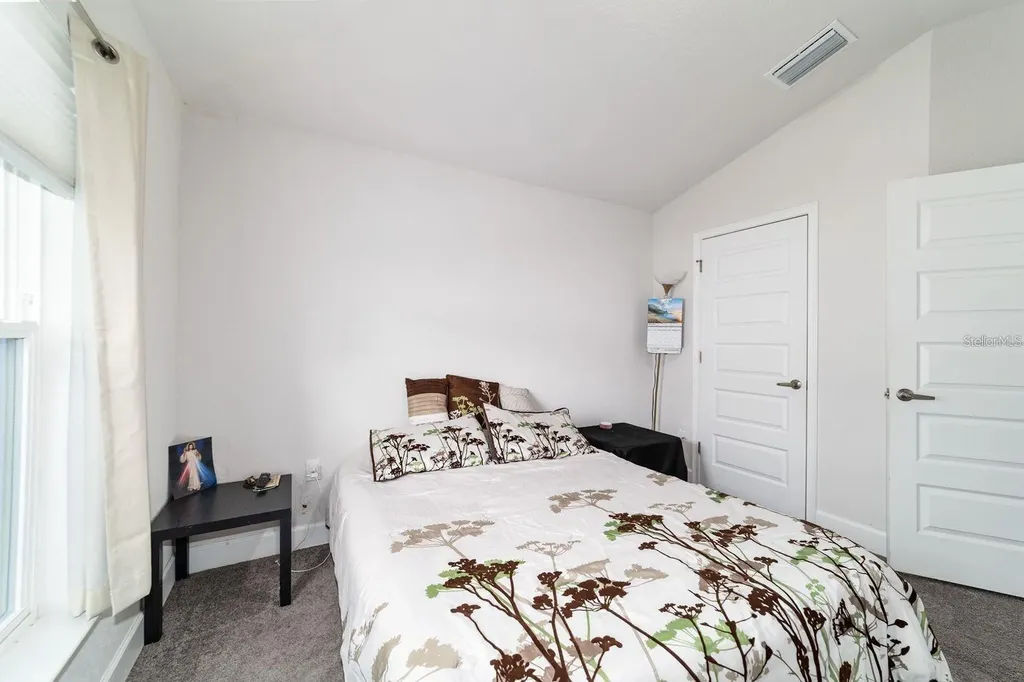 4427 NW 2nd Court Ocala FL 34475