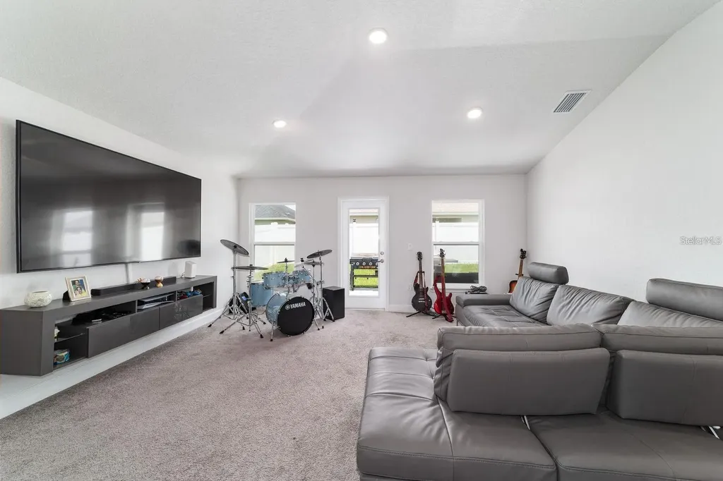 4427 NW 2nd Court Ocala FL 34475