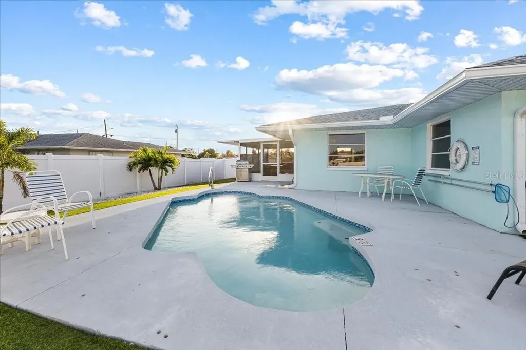 2061 Illinois Avenue Englewood FL 34224