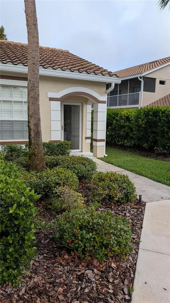 7037 Scrub Jay Way Bradenton FL 34203