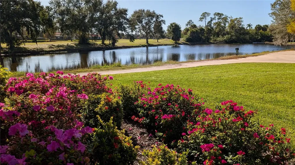 7037 Scrub Jay Way Bradenton FL 34203