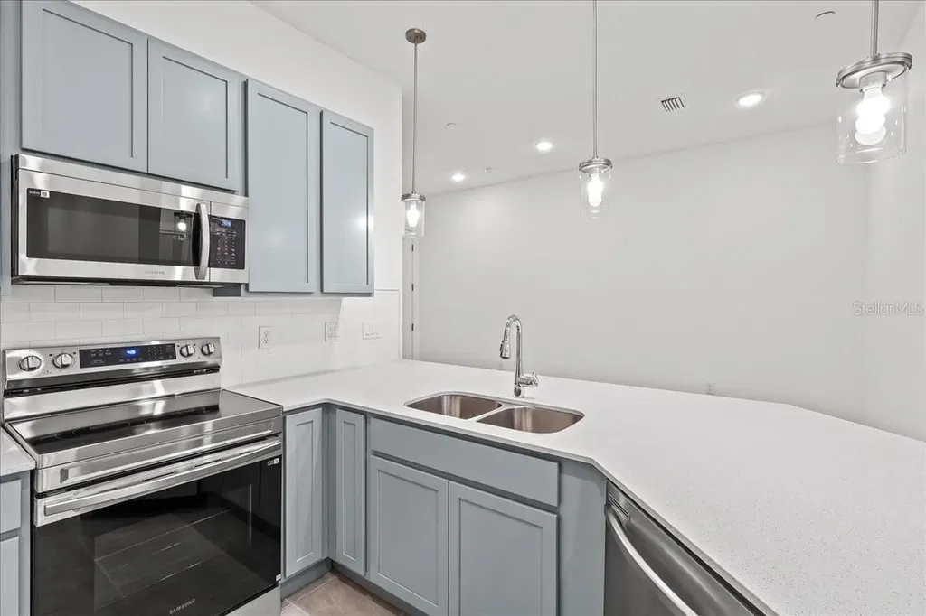 10525 Ebb Tide Lane Orlando FL 32821
